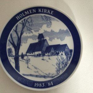 Millhouse porcelain Denmark Holmen kirke 1983/1984 collector plate 7 3/4"